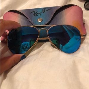 Aviator flash lense metallic blue